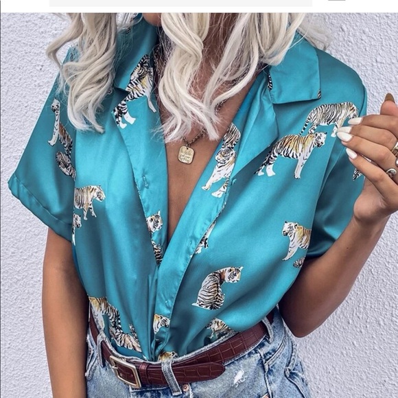 Blouse - Picture 1 of 2